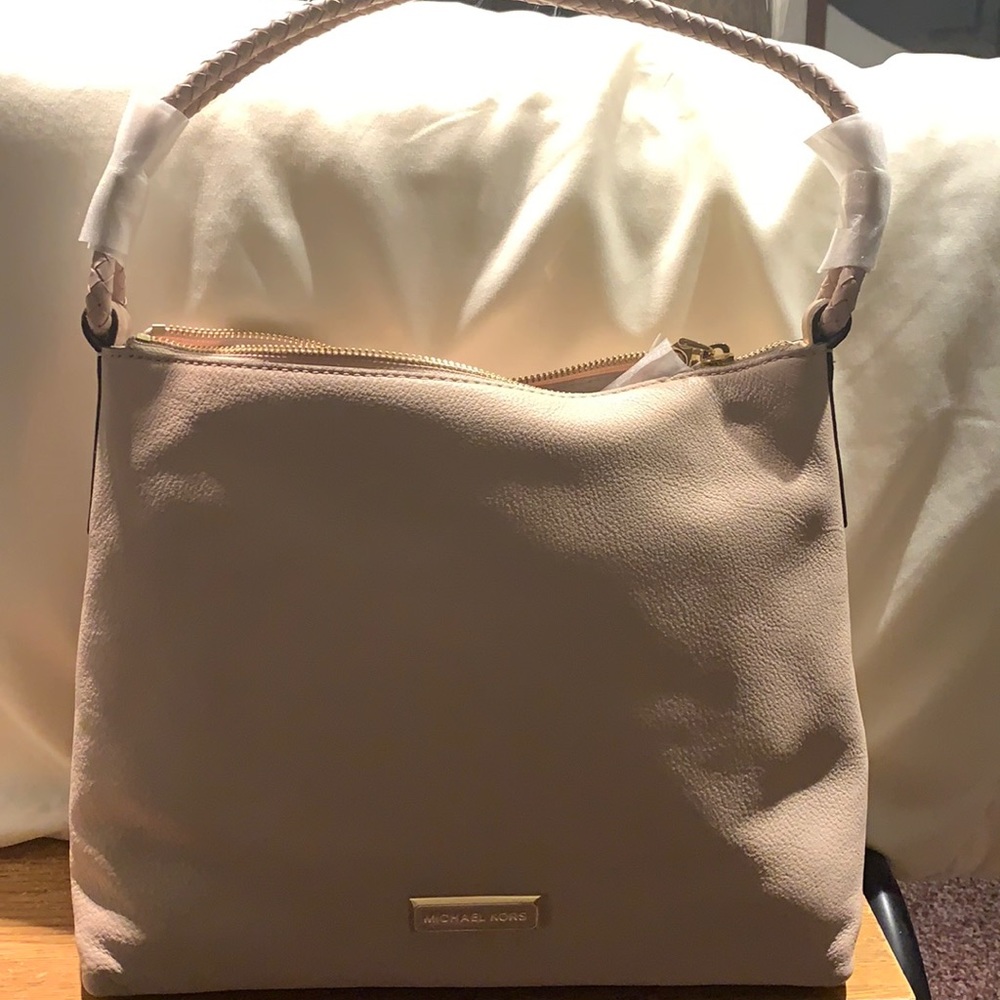 Michael Kors Hand Bag - Picture 1 of 1